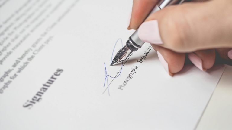 Pourquoi un contrat écrit, même pour une séance d'une heure