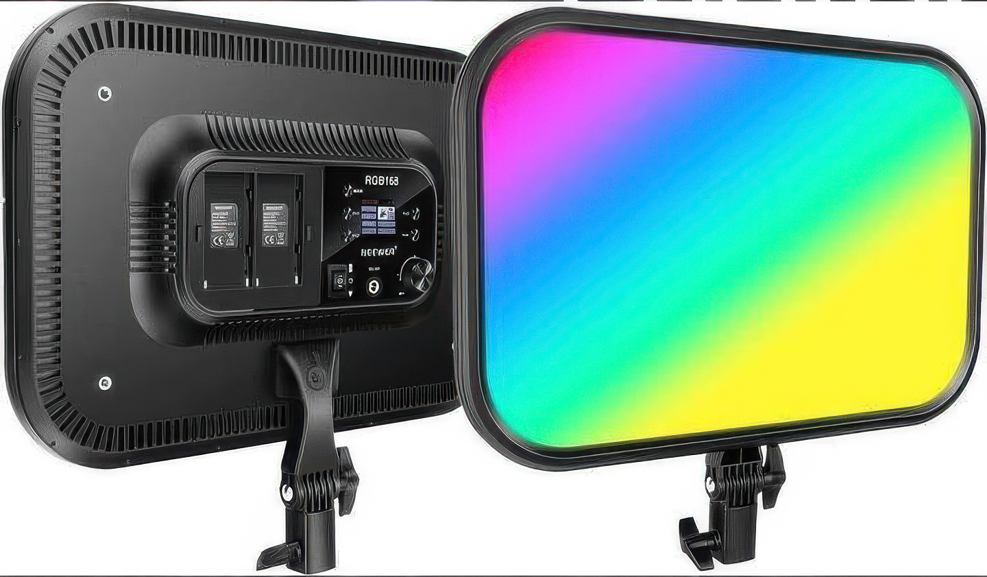 Panneau LED RGB Neewer RGB168 60W vu de face et de dos, utilisé en studio pour la photographie portrait